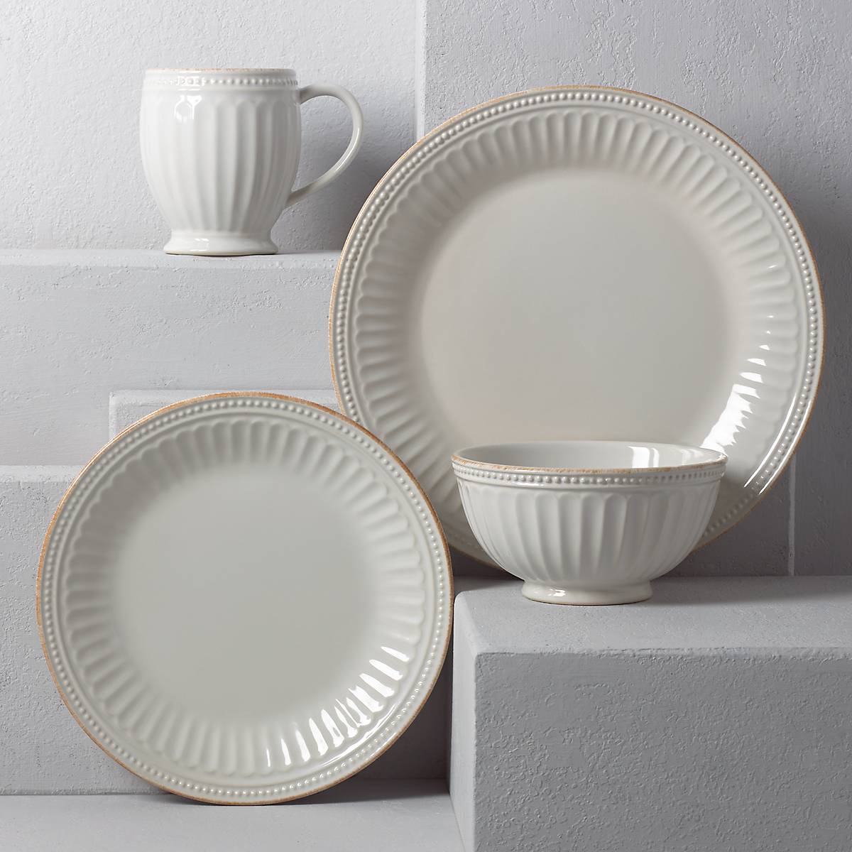 French Perle Groove White™ 4-piece Place Setting
